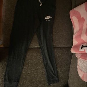 kids nike joggers